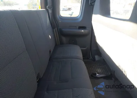 2003 Ford F-150 Xl/Xlt z USA, uszkodzony, nr VIN 1FTRX17253NB31755